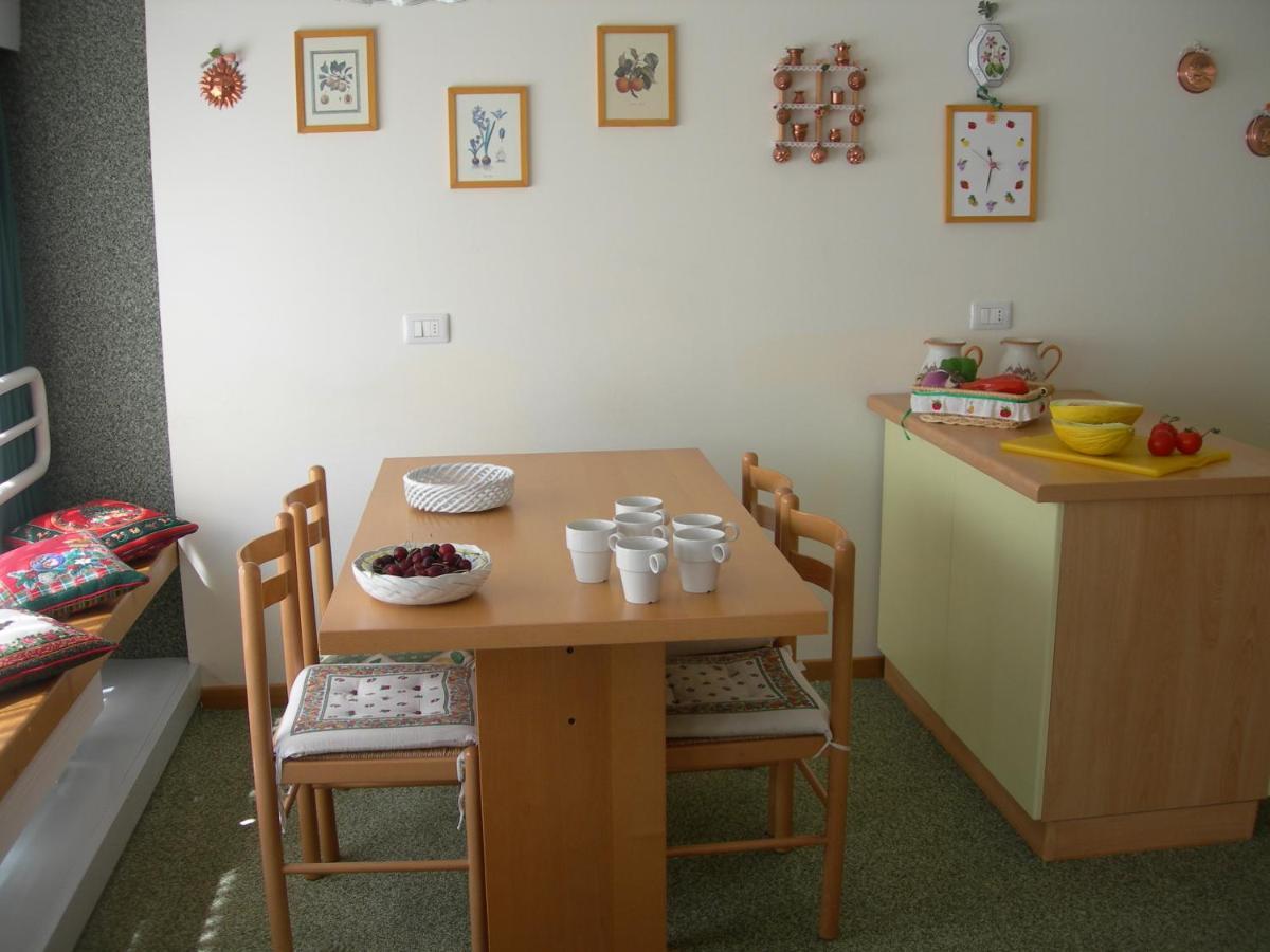 Residence Albarè - Appartamenti Vacanze Casa Marilleva Extérieur photo